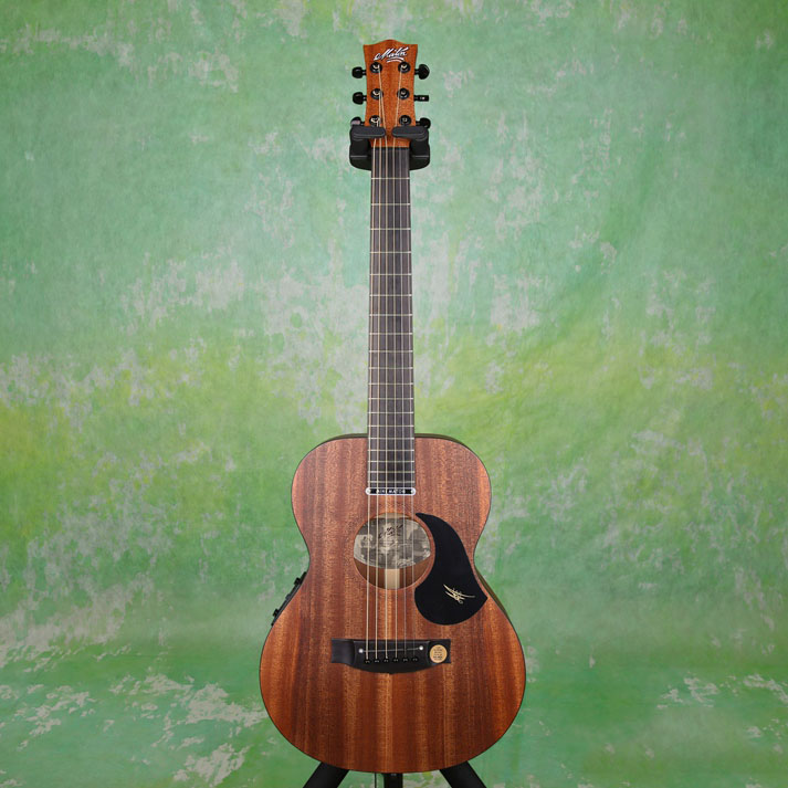 Maton EMM6 mini电箱吉他